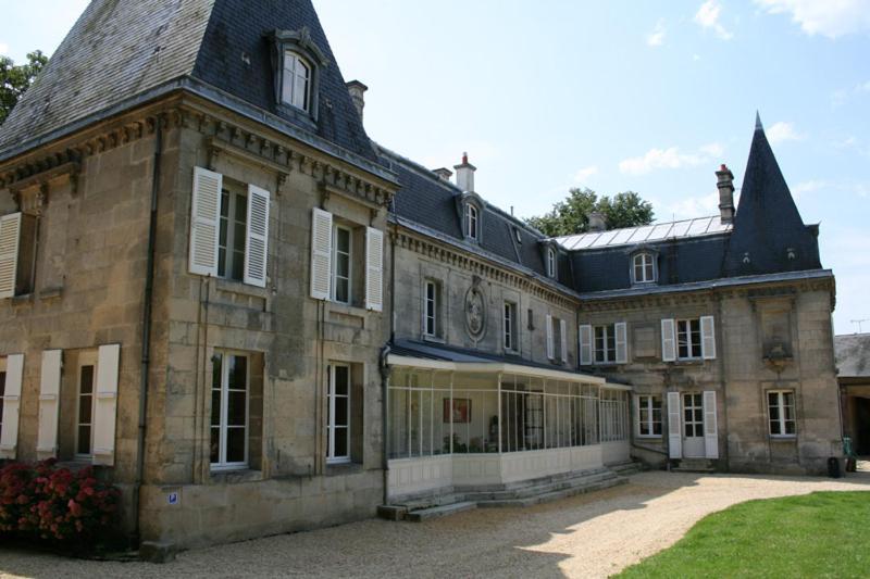 Chateau De Roberville Machemont Exterior foto